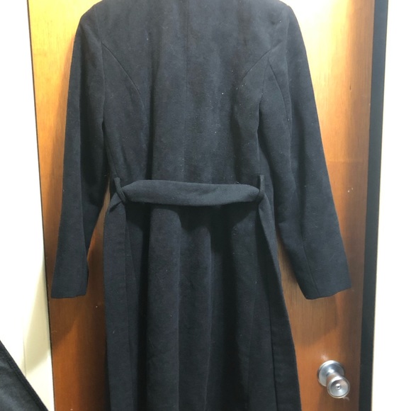 Simple wrap coat. Black - Picture 2 of 3